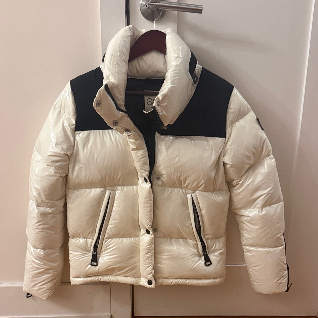 Sam. Stylish Womens Black And White Cropped Puffer Jacket
